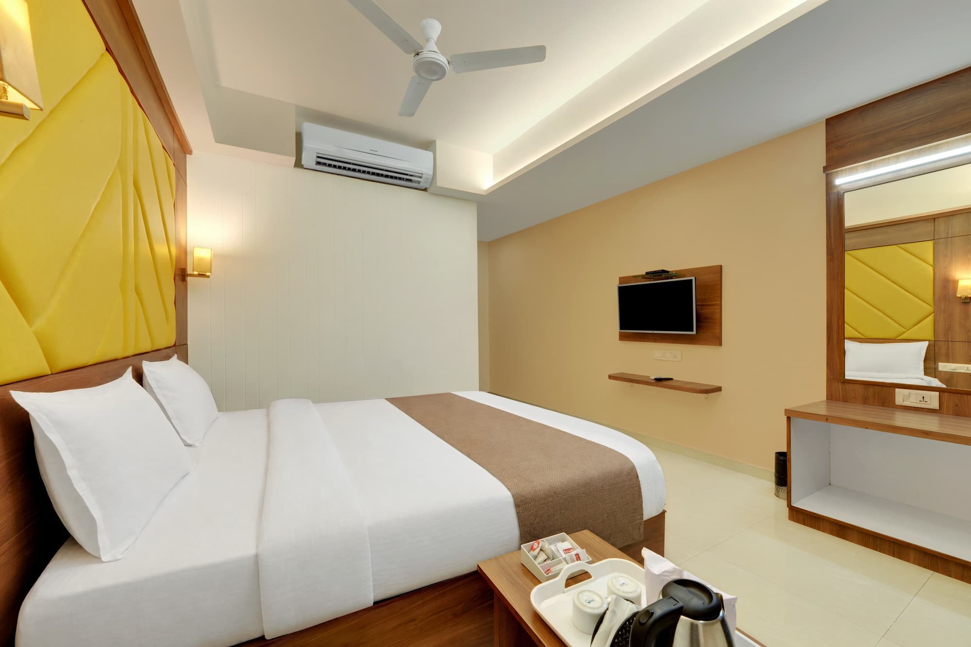 Hotel Shital Inn Deluxe Double Bed Room